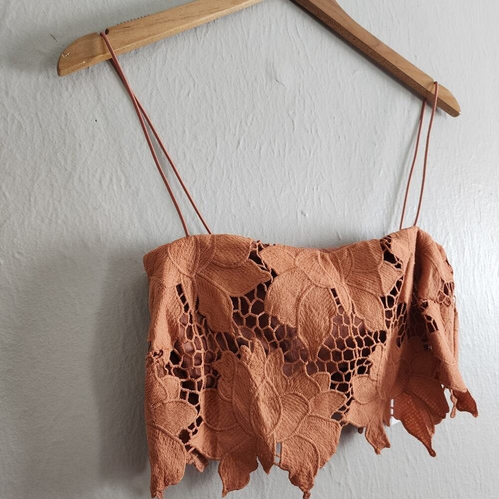 Rumer The Label Tropez Rust Orange Floral Lace Asymmetric Crop Top Medium NWT - Picture 11 of 13
